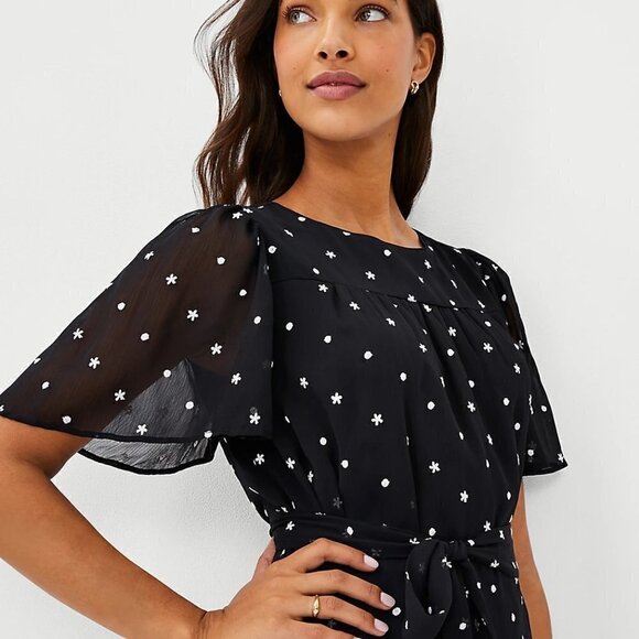 Ann Taylor Size M Black and white Floral embroidered shift dress with belt - Picture 3 of 12